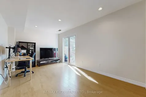 24 Fundy Bay Boulevard Toronto ON M1W 3A4