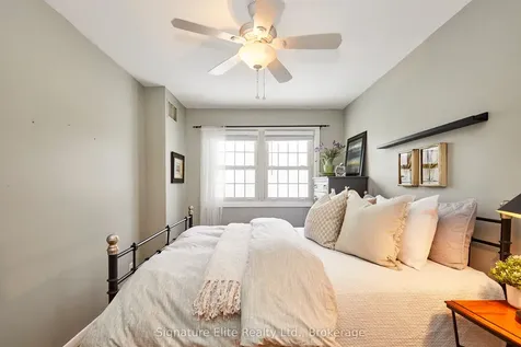 115 Toynbee Trail Toronto ON M1E 1G5