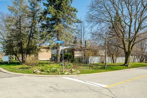 115 Toynbee Trail Toronto ON M1E 1G5