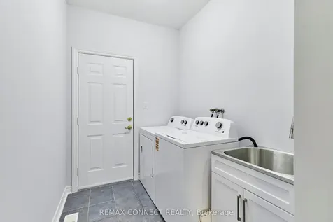 304 Waterbury Crescent Scugog ON L9L 1S2