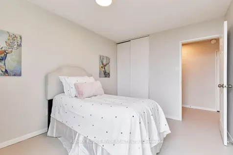 1210 Radom Street Pickering ON L1W 2Z3