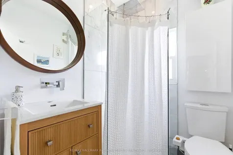 9 Winnifred Avenue Toronto ON M4M 2X2