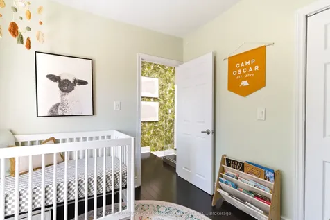 9 Winnifred Avenue Toronto ON M4M 2X2