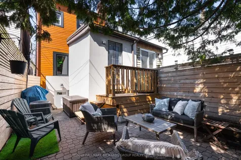 9 Winnifred Avenue Toronto ON M4M 2X2