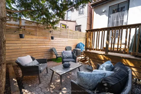 9 Winnifred Avenue Toronto ON M4M 2X2