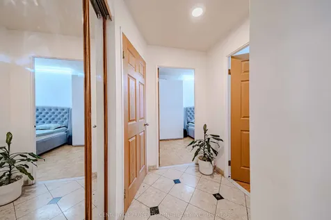2466 Eglinton Avenue E Toronto ON M1K 5J8