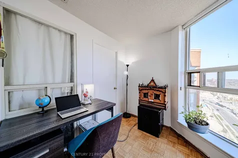 2466 Eglinton Avenue E Toronto ON M1K 5J8