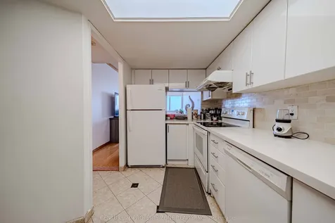 2466 Eglinton Avenue E Toronto ON M1K 5J8