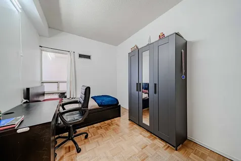 2466 Eglinton Avenue E Toronto ON M1K 5J8