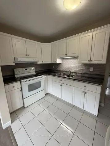 300 Athol Street Whitby ON L1N 3Z4