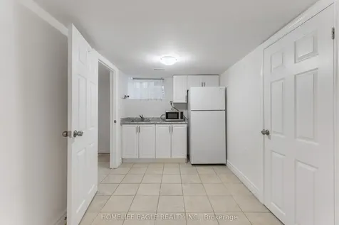 20 Maywood Park Toronto ON M1K 2G8