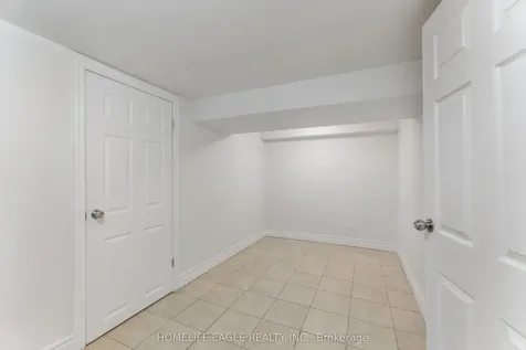 20 Maywood Park Toronto ON M1K 2G8