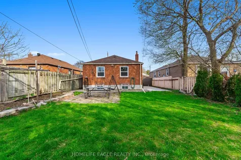 20 Maywood Park Toronto ON M1K 2G8