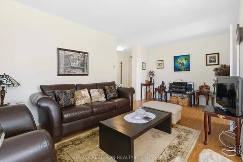 410 Mclevin Avenue Toronto ON M1B 5J5
