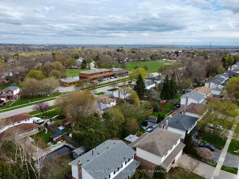 86 Rhonda Boulevard Clarington ON L1C 3Y9