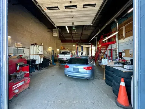 518 Centennial Road N Toronto ON M1C 2A6