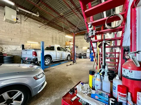 518 Centennial Road N Toronto ON M1C 2A6