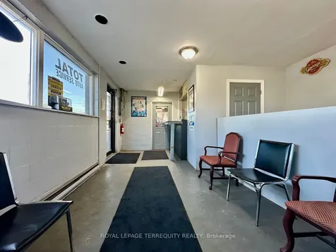 518 Centennial Road N Toronto ON M1C 2A6