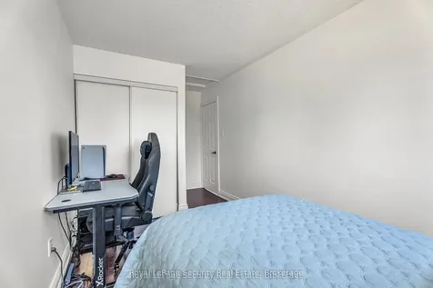 1197 Beaver Valley Crescent Oshawa ON L1J 8N1