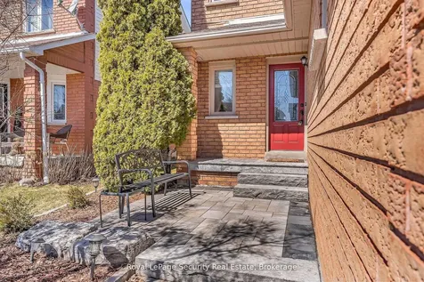 1197 Beaver Valley Crescent Oshawa ON L1J 8N1