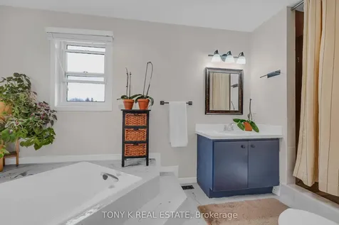 27 Ingleborough Drive Whitby ON L1N 8J9