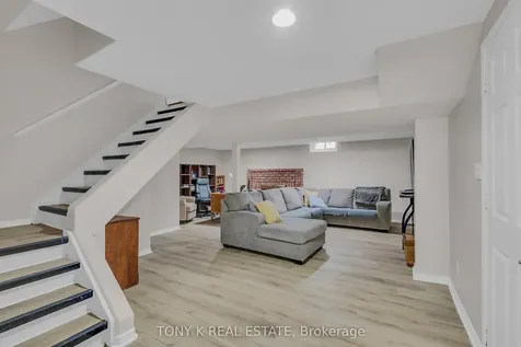 27 Ingleborough Drive Whitby ON L1N 8J9
