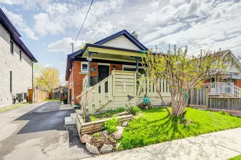 17 Arden Crescent Toronto ON M1L 3R6