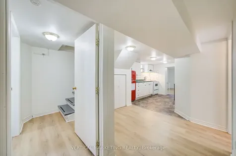 17 Arden Crescent Toronto ON M1L 3R6