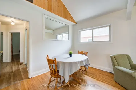 17 Arden Crescent Toronto ON M1L 3R6