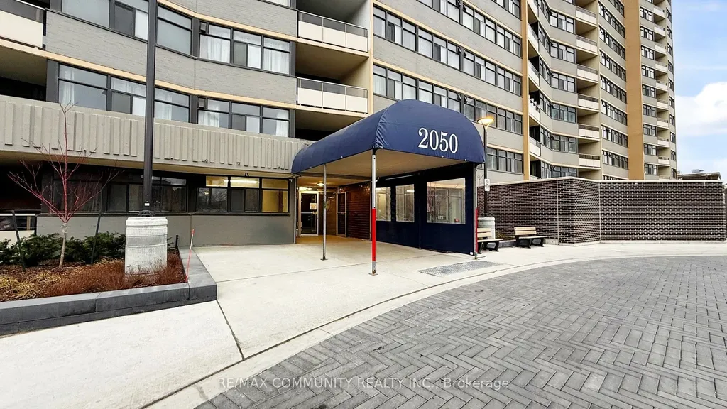 2050 Bridletowne Circle Toronto ON M1W 2V5
