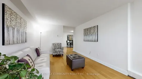 2050 Bridletowne Circle Toronto ON M1W 2V5