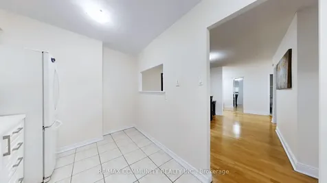 2050 Bridletowne Circle Toronto ON M1W 2V5