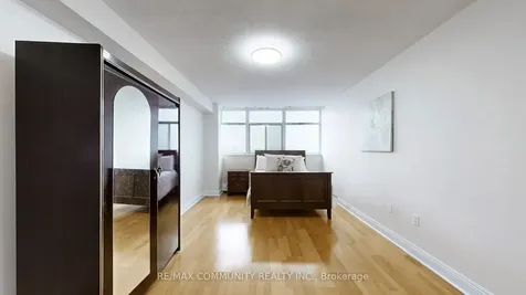 2050 Bridletowne Circle Toronto ON M1W 2V5