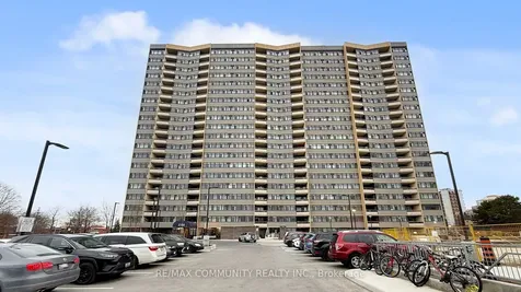2050 Bridletowne Circle Toronto ON M1W 2V5