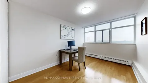 2050 Bridletowne Circle Toronto ON M1W 2V5
