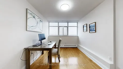 2050 Bridletowne Circle Toronto ON M1W 2V5