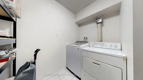 2050 Bridletowne Circle Toronto ON M1W 2V5