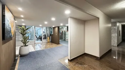 2050 Bridletowne Circle Toronto ON M1W 2V5