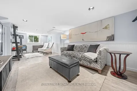 8 Wolcott Avenue Toronto ON M1L 4K1