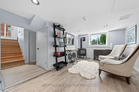 8 Wolcott Avenue Toronto ON M1L 4K1