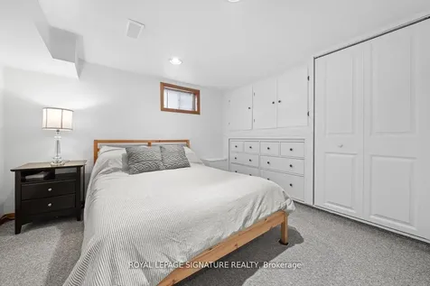 8 Wolcott Avenue Toronto ON M1L 4K1