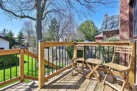 8 Wolcott Avenue Toronto ON M1L 4K1
