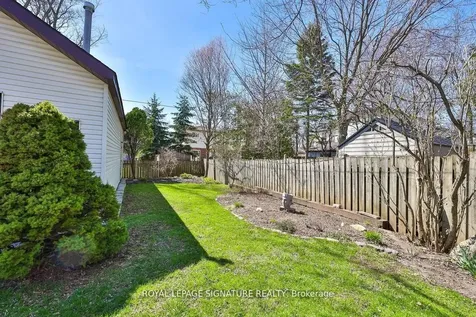 8 Wolcott Avenue Toronto ON M1L 4K1