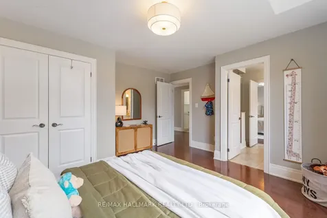 15 Birchcliff Avenue Toronto ON M1N 3C5