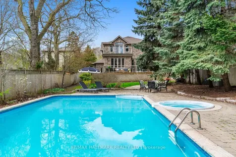 15 Birchcliff Avenue Toronto ON M1N 3C5