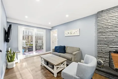 489 Crestwood Drive Oshawa ON L1G 2R4