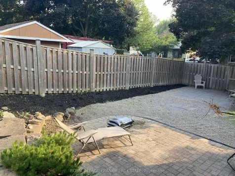 489 Crestwood Drive Oshawa ON L1G 2R4
