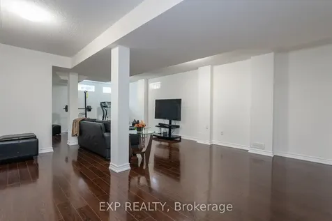 29 Michaelman Road Ajax ON L1S 0C9