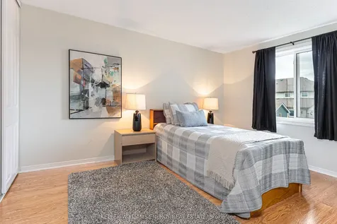 873 Lochness Crescent Oshawa ON L1J 7P9