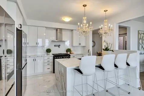 118 Whitehand Drive Clarington ON L1B 0W1